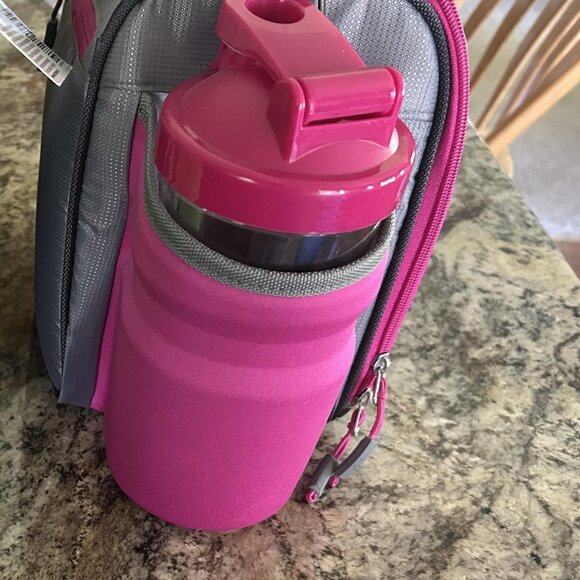 Brand new, unopened Lunch Tote - Picture 3 of 8